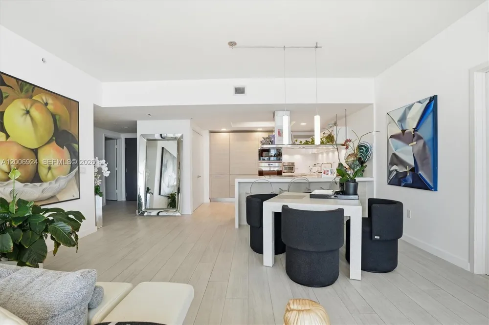 17301 Biscayne Blvd #1905 North Miami Beach, FL 33160