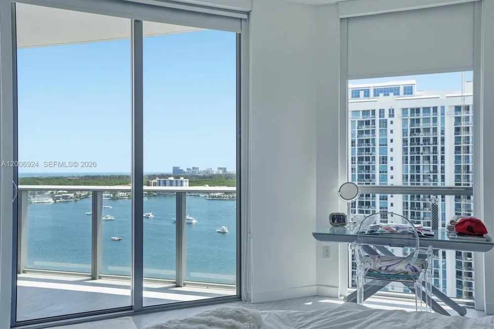 17301 Biscayne Blvd #1905 North Miami Beach, FL 33160