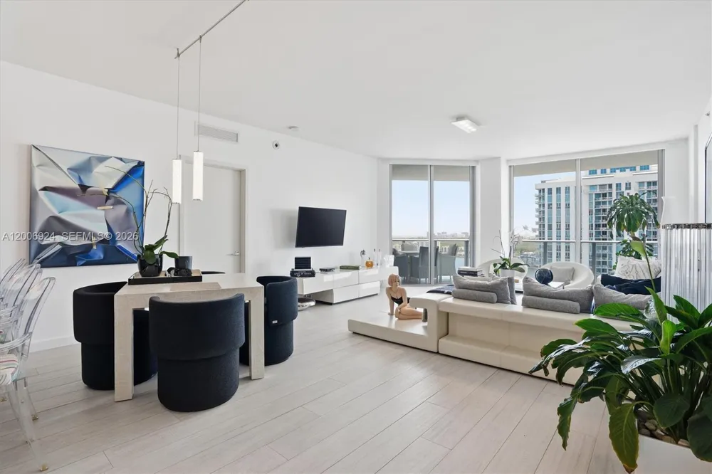 17301 Biscayne Blvd #1905 North Miami Beach, FL 33160