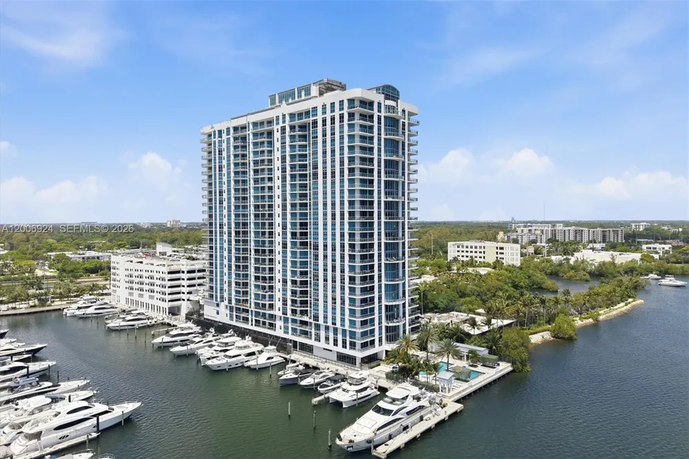 17301 Biscayne Blvd #1905 North Miami Beach, FL 33160