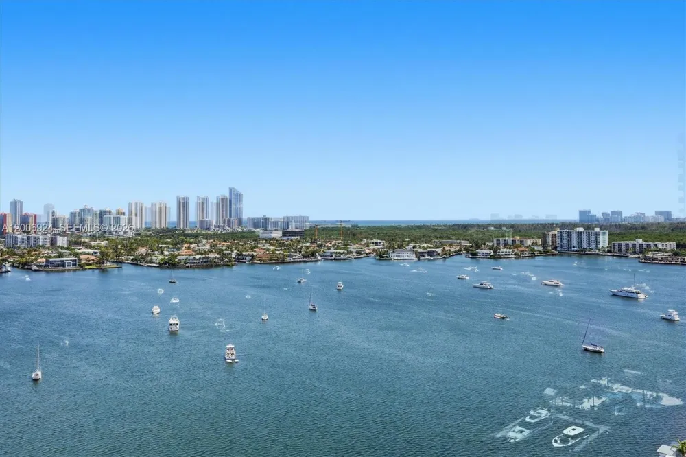 17301 Biscayne Blvd #1905 North Miami Beach, FL 33160