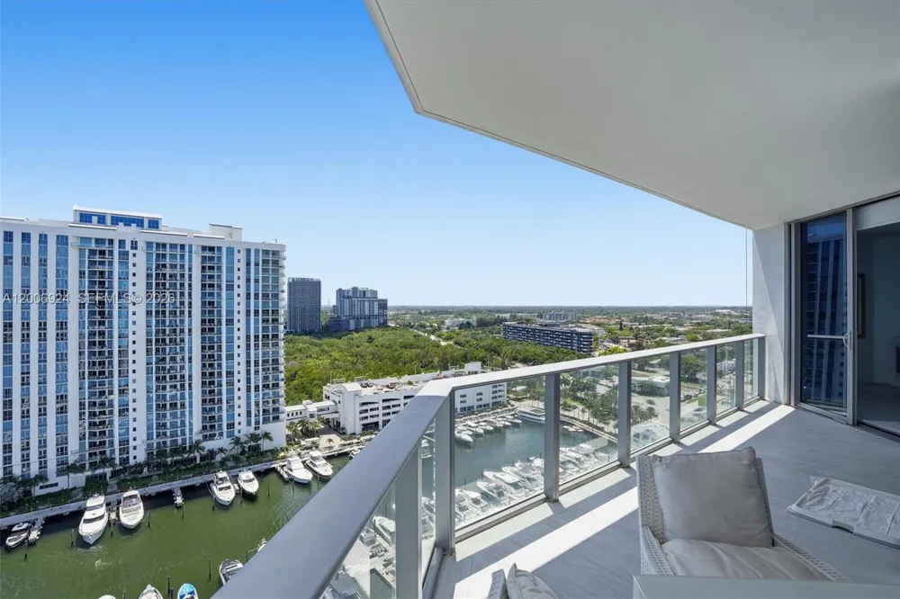 17301 Biscayne Blvd #1905 North Miami Beach, FL 33160