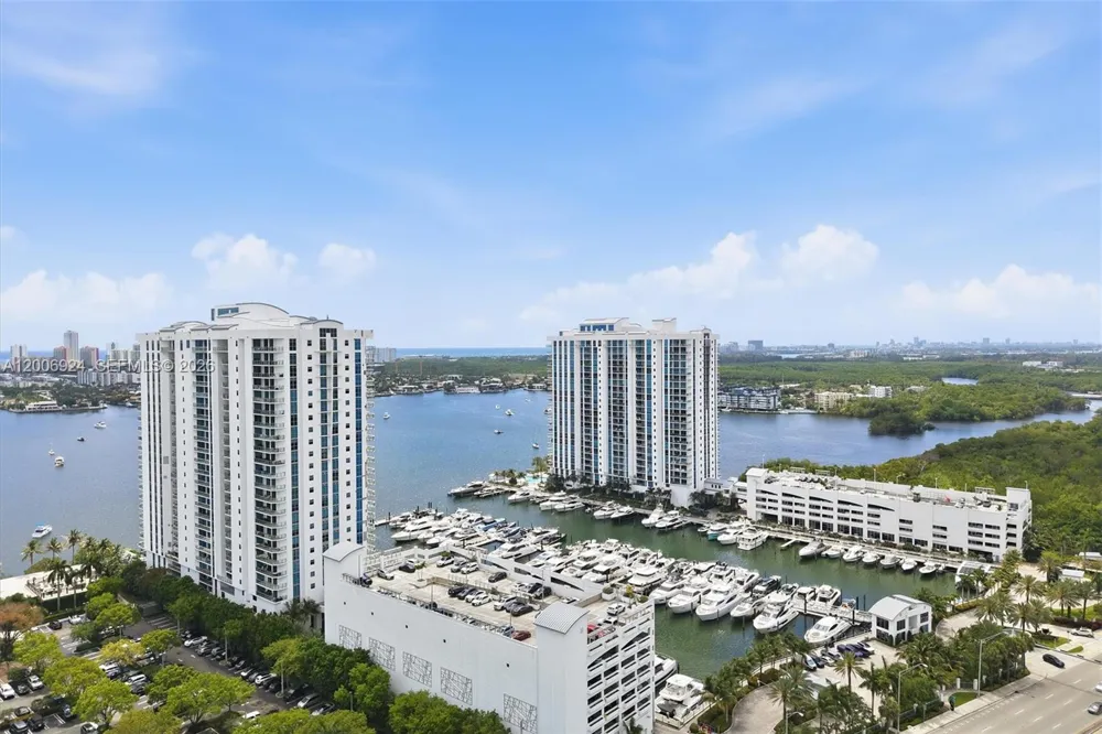 17301 Biscayne Blvd #1905 North Miami Beach, FL 33160