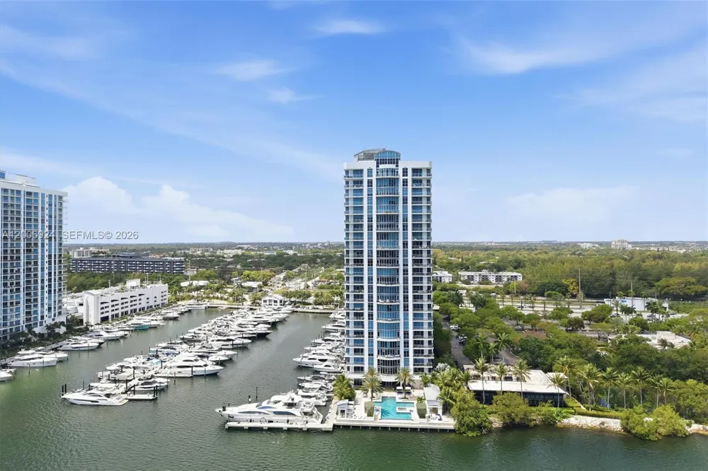 17301 Biscayne Blvd #1905 North Miami Beach, FL 33160