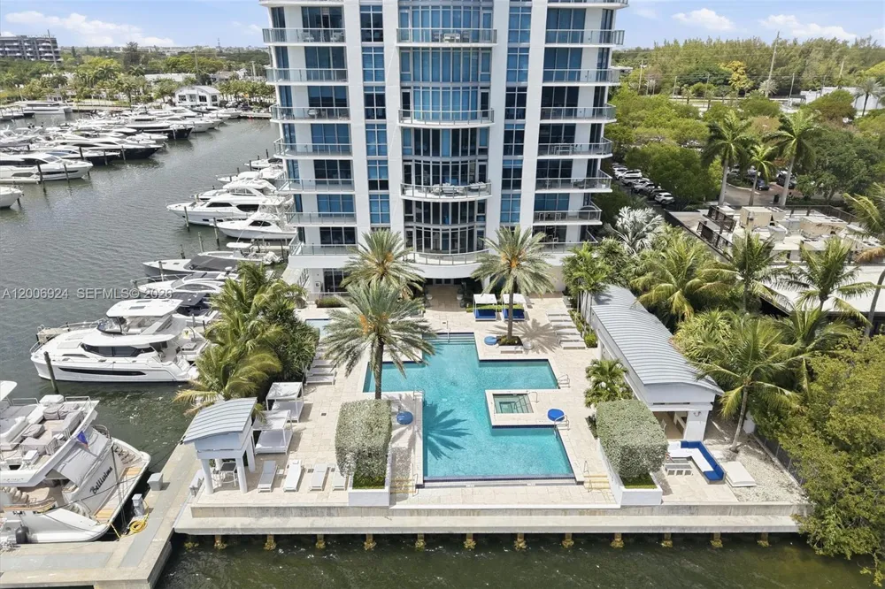 17301 Biscayne Blvd #1905 North Miami Beach, FL 33160