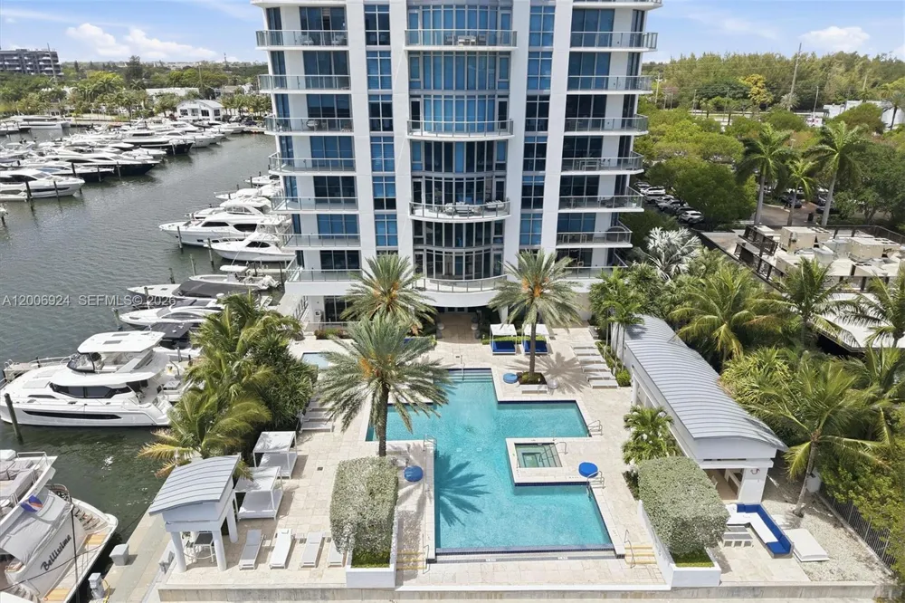 17301 Biscayne Blvd #1905 North Miami Beach, FL 33160