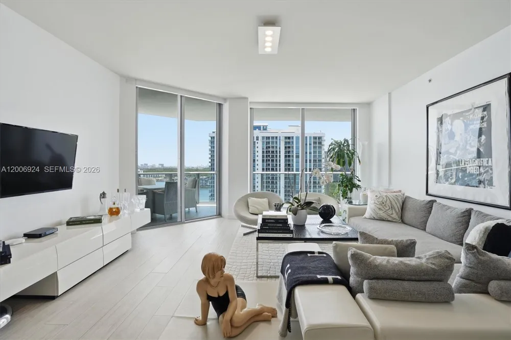 17301 Biscayne Blvd #1905 North Miami Beach, FL 33160