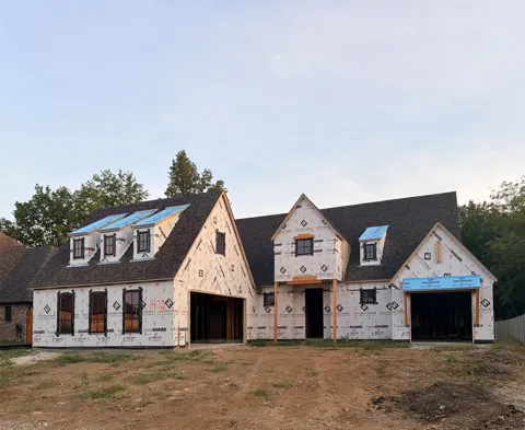 1402 Oakhurst Circle