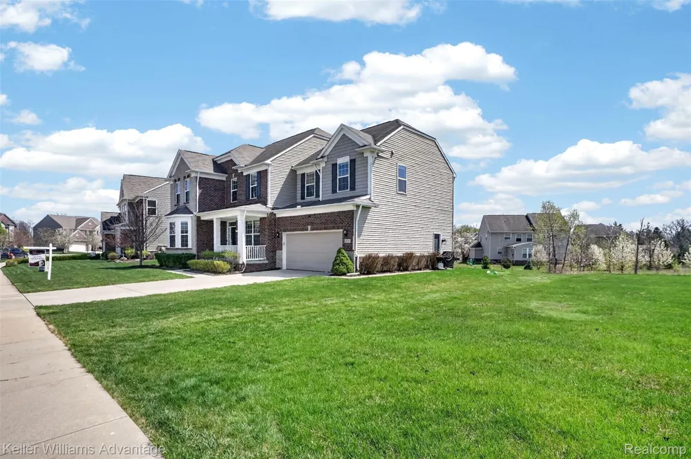 59371 Peters Barn Drive Lyon Charter Township, MI 48178
