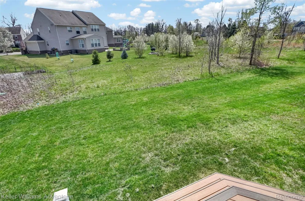 59371 Peters Barn Drive Lyon Charter Township, MI 48178