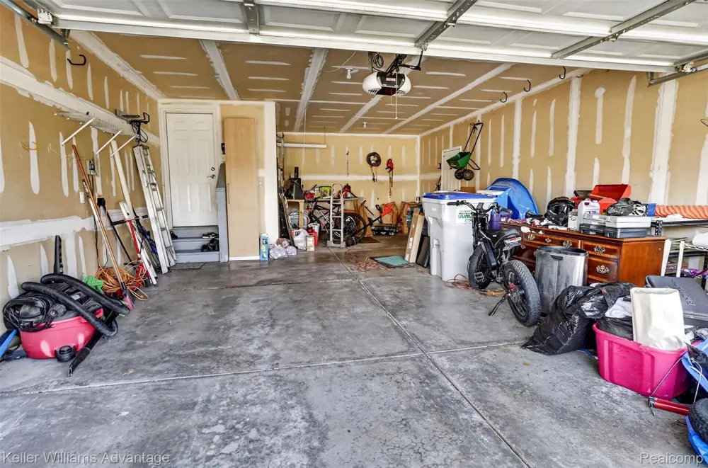 59371 Peters Barn Drive Lyon Charter Township, MI 48178