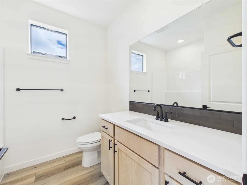 701 Powell Avenue Winlock, WA 98596