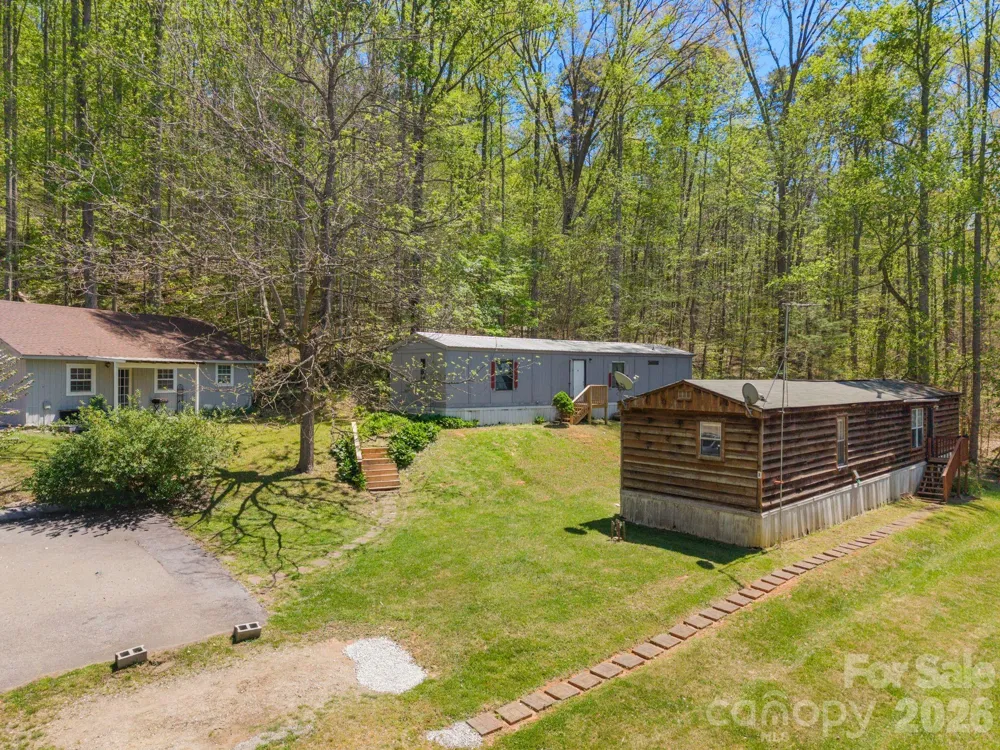 290 Hookers Gap Road Candler, NC 28715