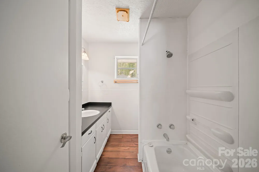 290 Hookers Gap Road Candler, NC 28715