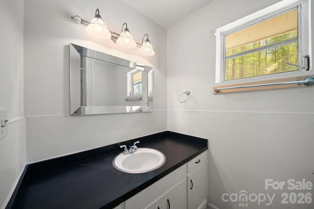290 Hookers Gap Road Candler, NC 28715