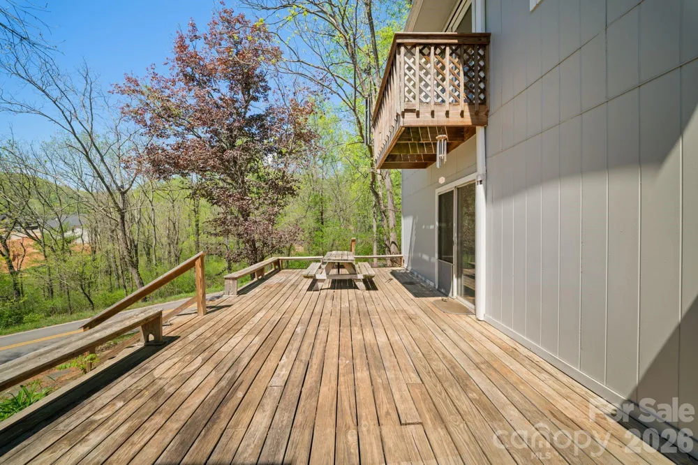 290 Hookers Gap Road Candler, NC 28715