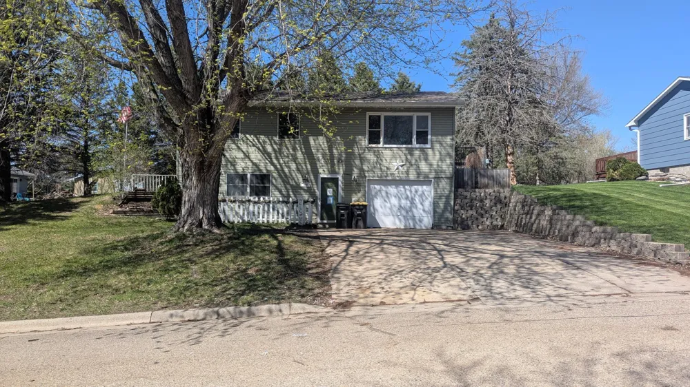 308 Connie Lane Eagle Lake, MN 56024