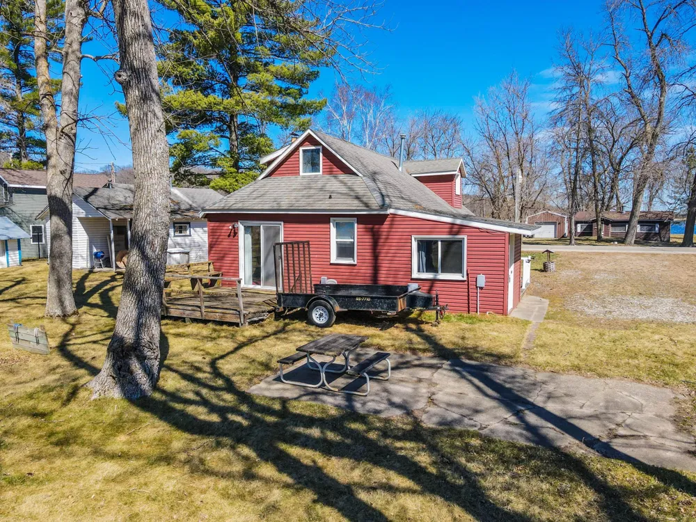 39584 Twin Lakes Road Menahga, MN 56464