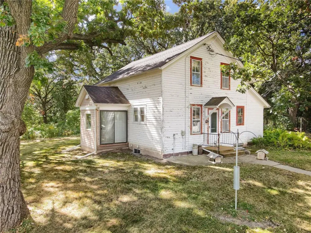 344 NE 1st Street Belle Plaine, MN 56011