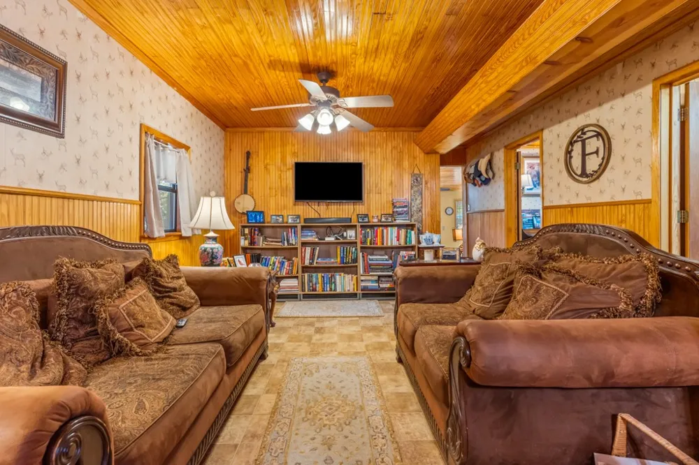 130 PR 3331 Big Sandy, TX 75755