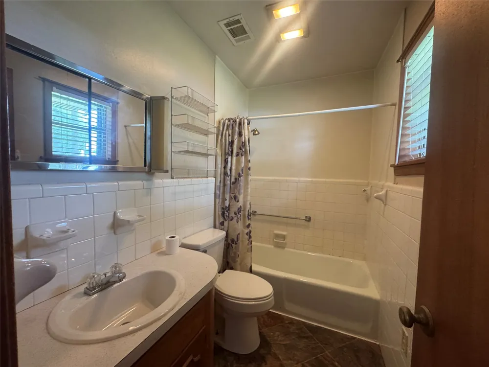 621 French Street Trinidad, TX 75163