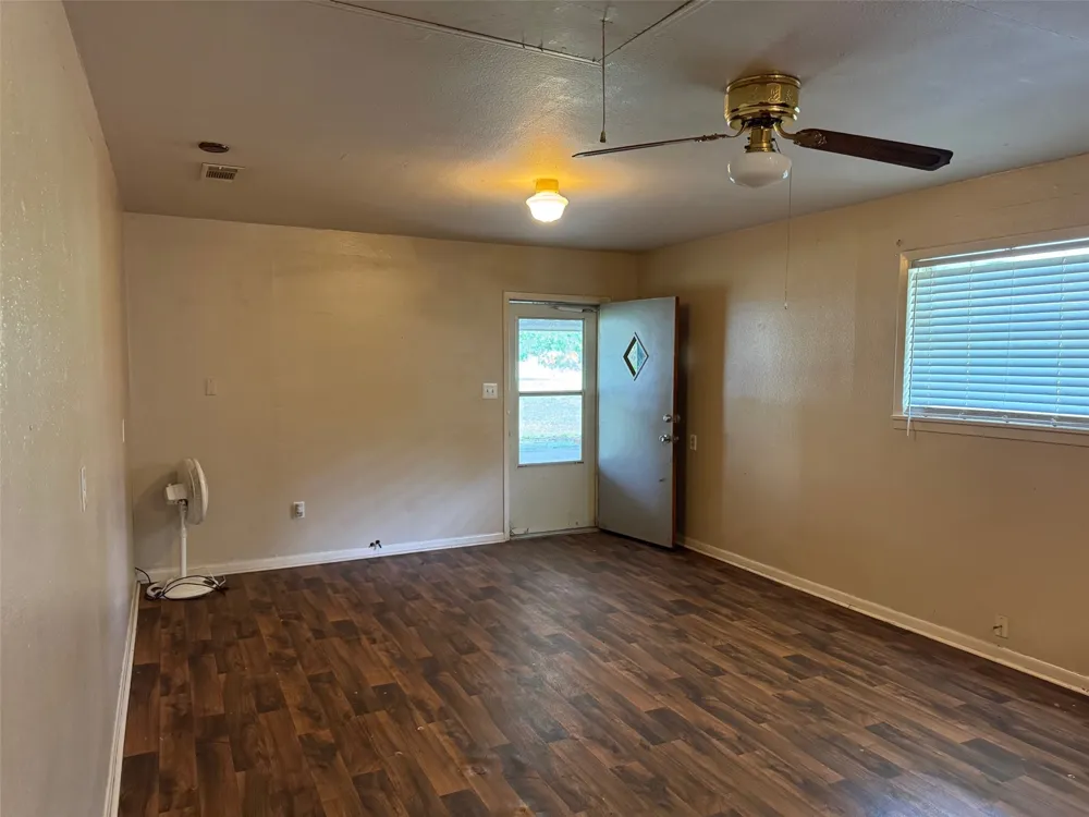 621 French Street Trinidad, TX 75163