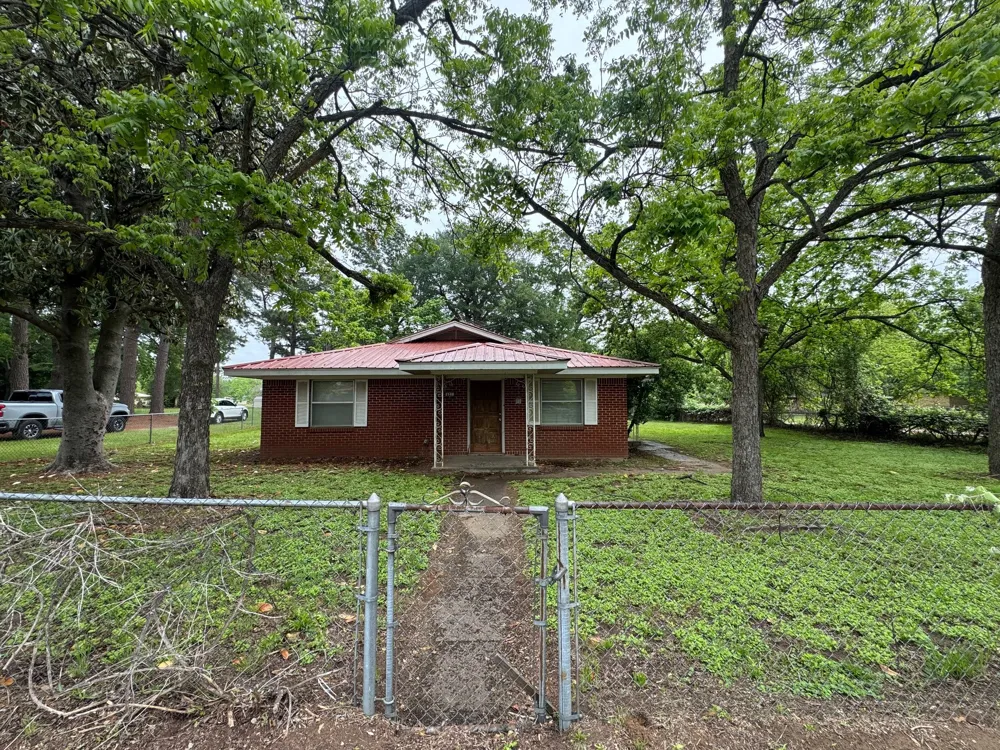 621 French Street Trinidad, TX 75163