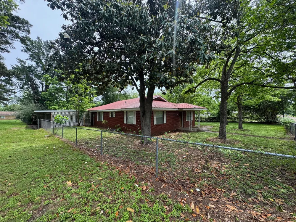 621 French Street Trinidad, TX 75163