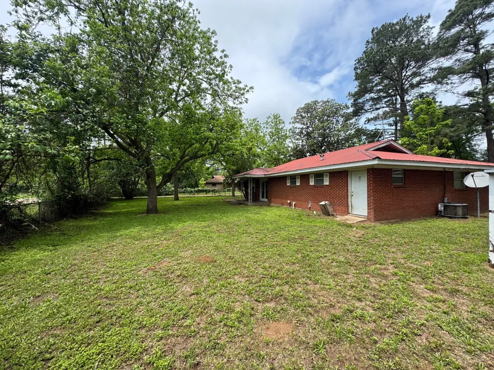 621 French Street Trinidad, TX 75163