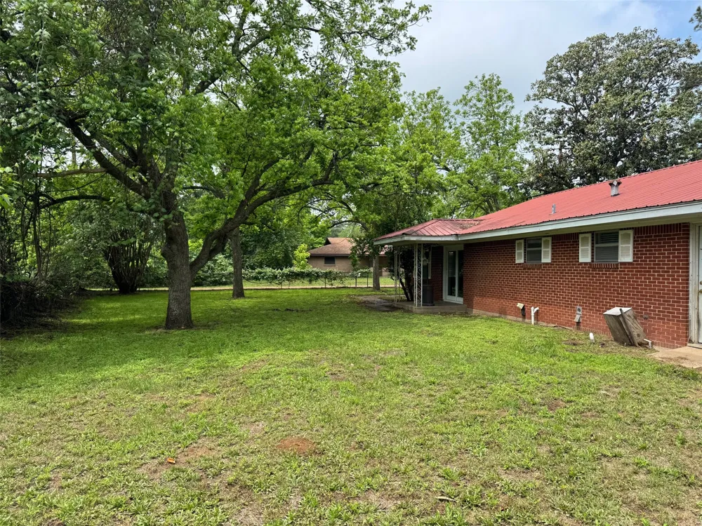 621 French Street Trinidad, TX 75163