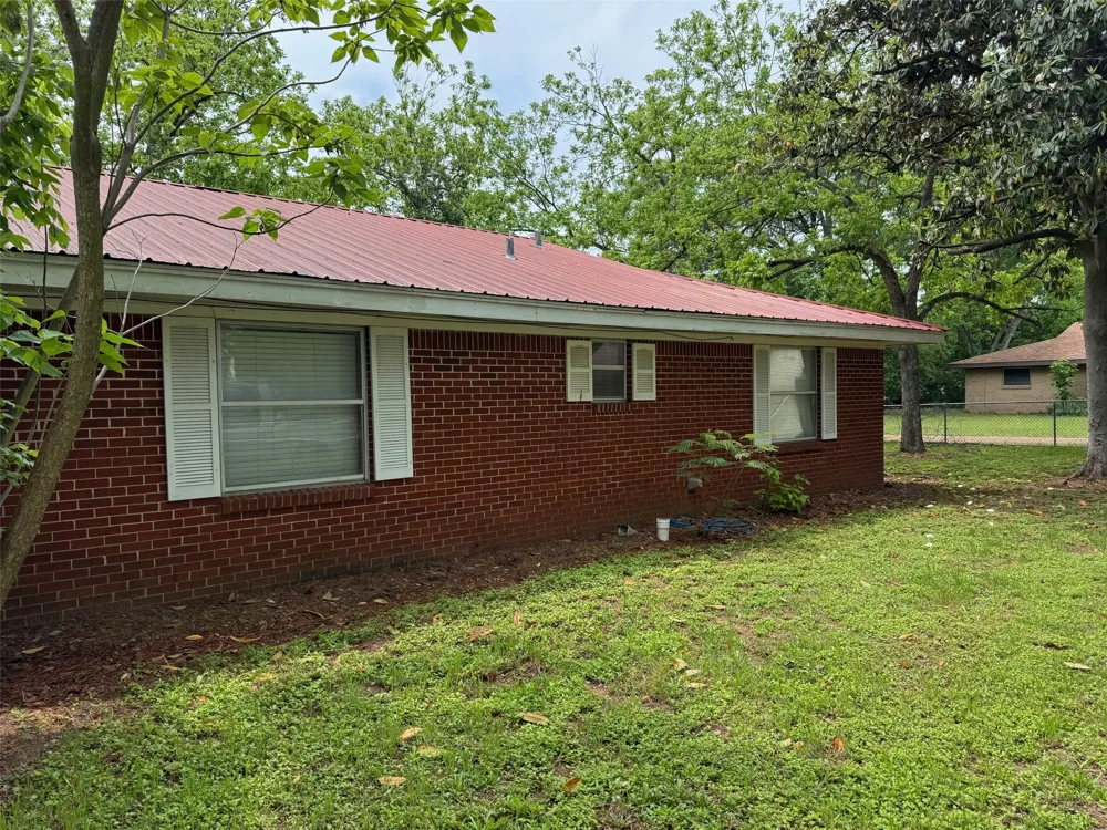 621 French Street Trinidad, TX 75163