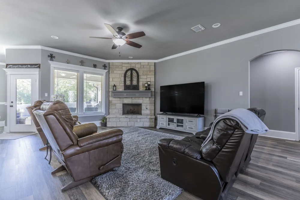 233 Fox Run Lane Robinson, TX 76706