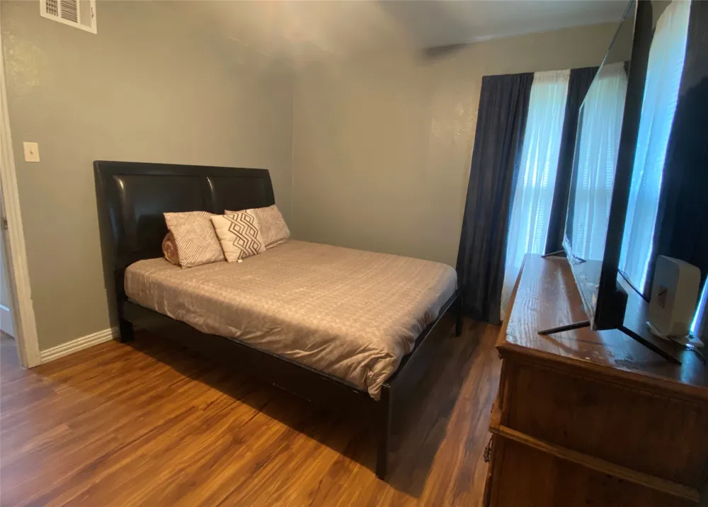 152 County Road 4871 Newark, TX 76071