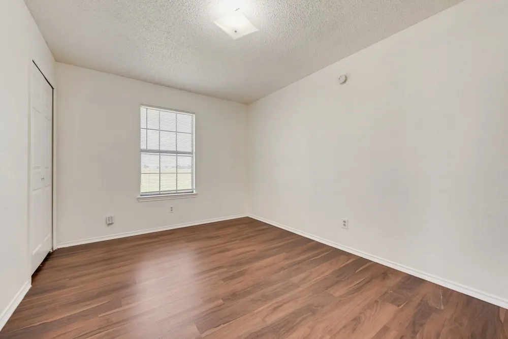 4028 O B Crowe Drive Dallas, TX 75227