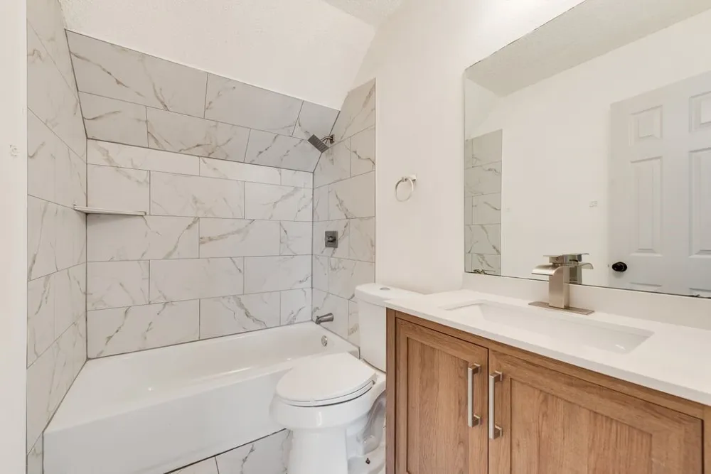 4028 O B Crowe Drive Dallas, TX 75227