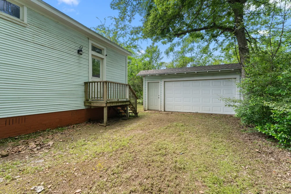 1009 Pacific Mineola, TX 75773