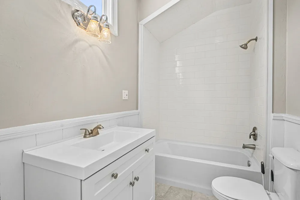 1009 Pacific Mineola, TX 75773