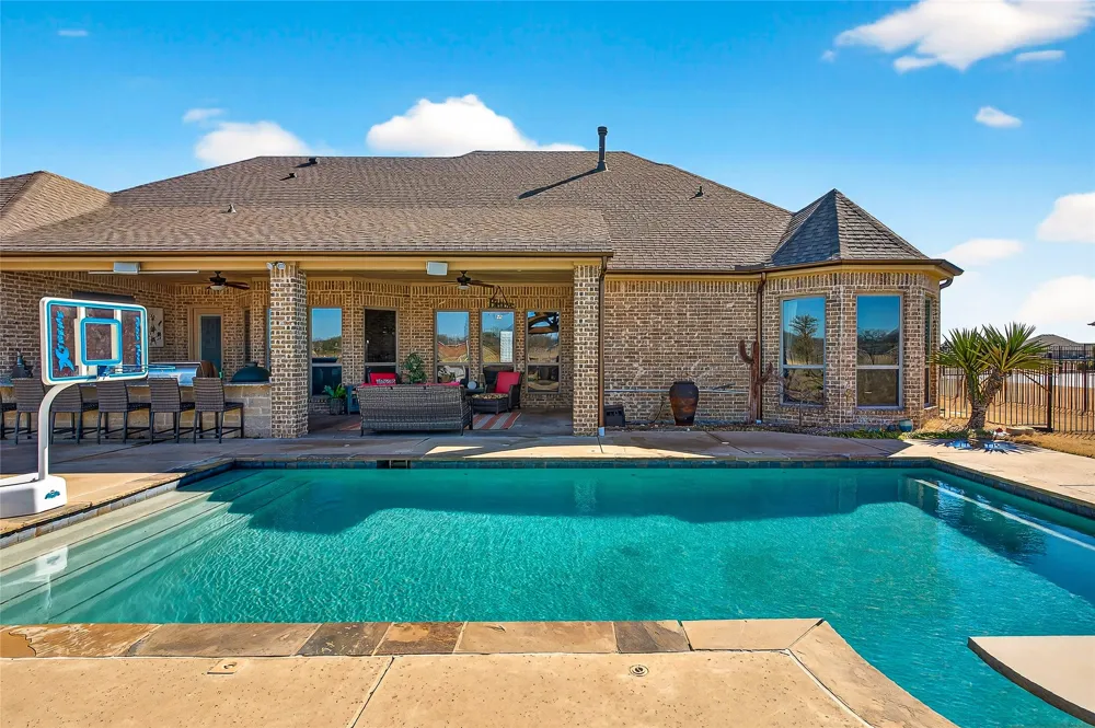 12099 Briargrove Lane Talty, TX 75126