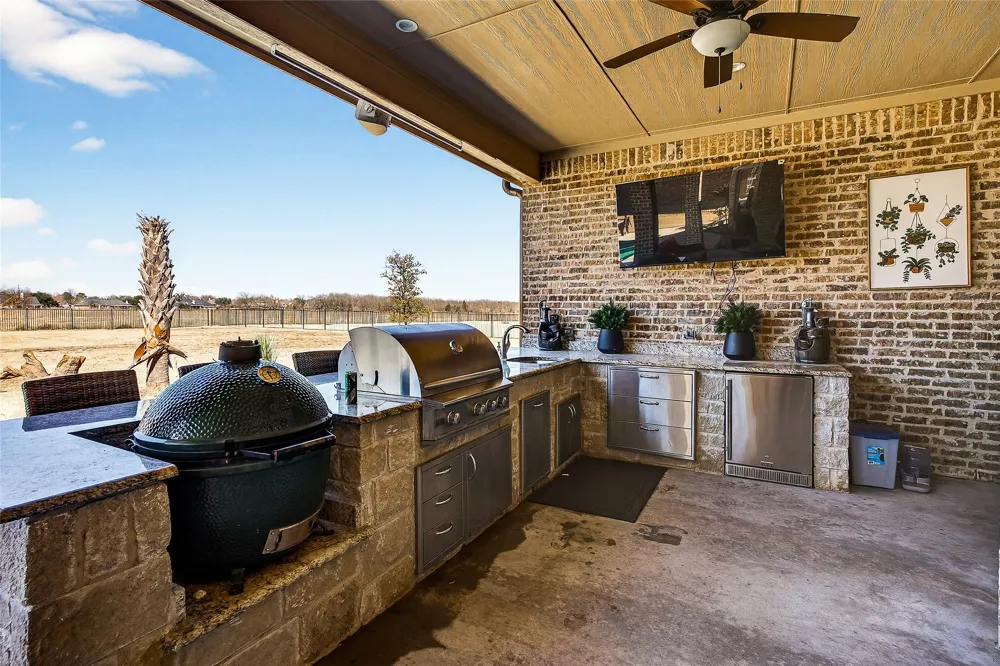 12099 Briargrove Lane Talty, TX 75126