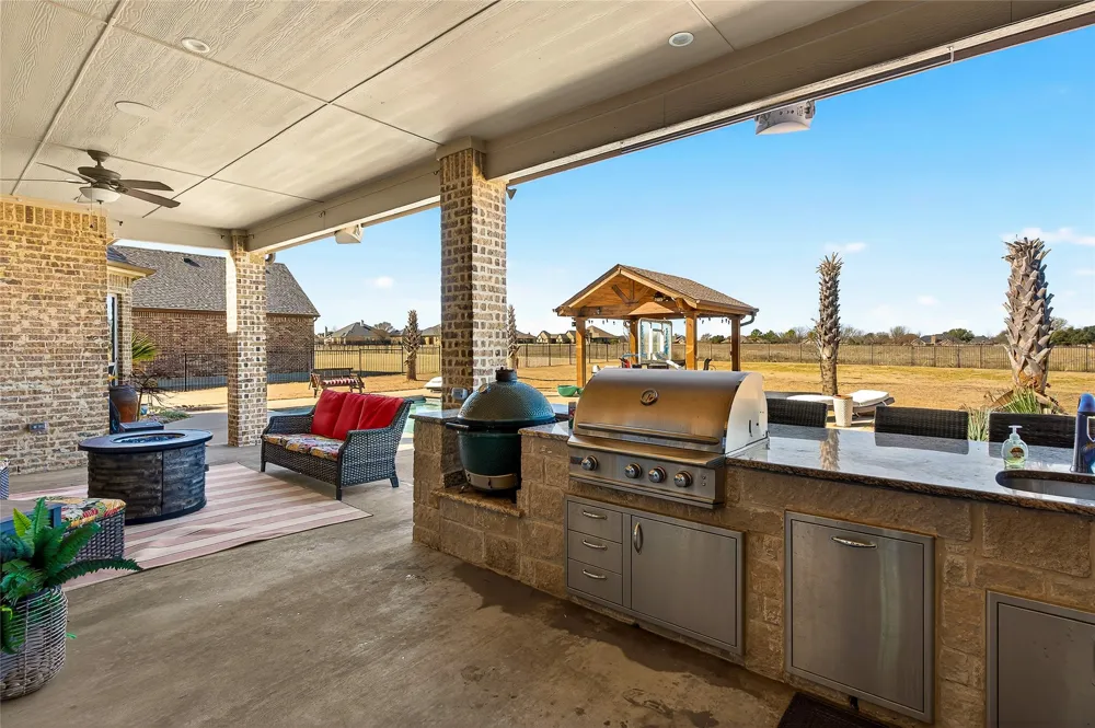12099 Briargrove Lane Talty, TX 75126