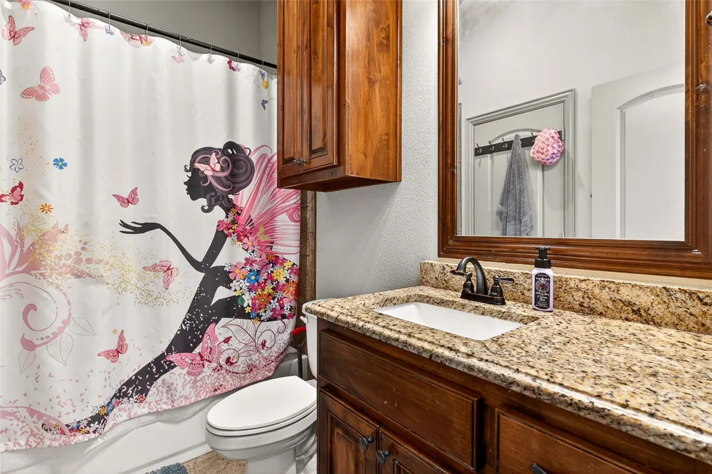 12099 Briargrove Lane Talty, TX 75126