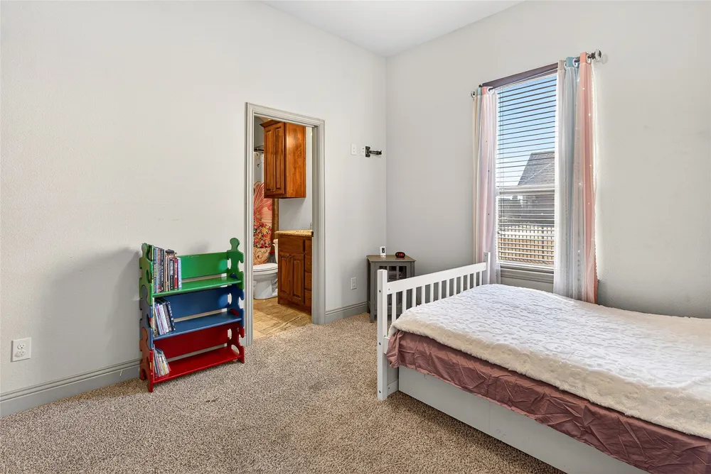 12099 Briargrove Lane Talty, TX 75126
