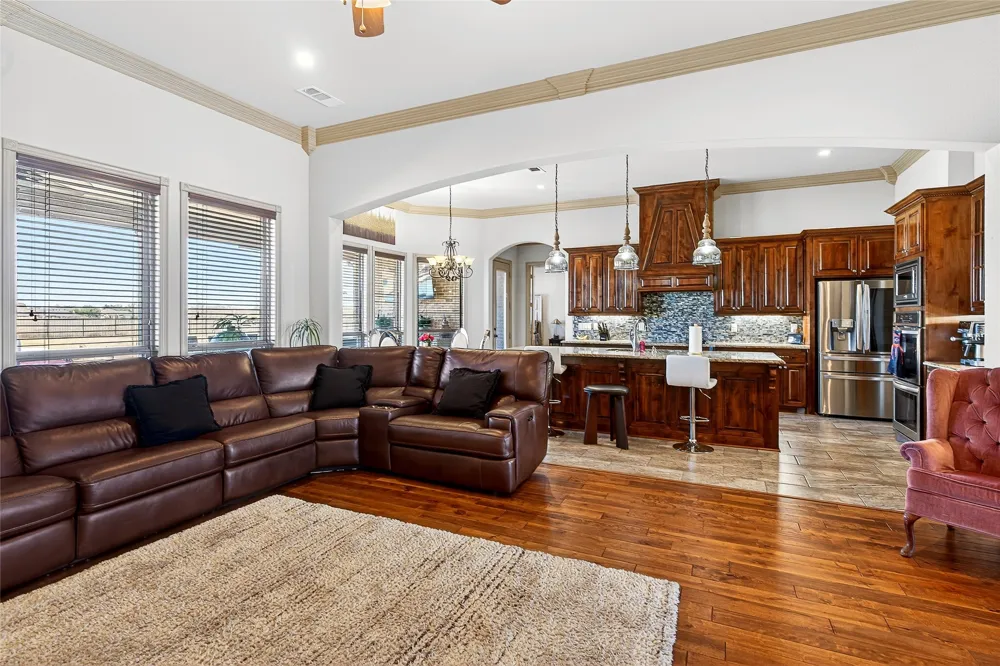 12099 Briargrove Lane Talty, TX 75126