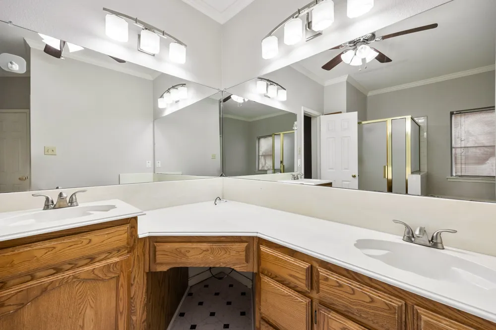 9209 Chimneywood Drive Rowlett, TX 75089