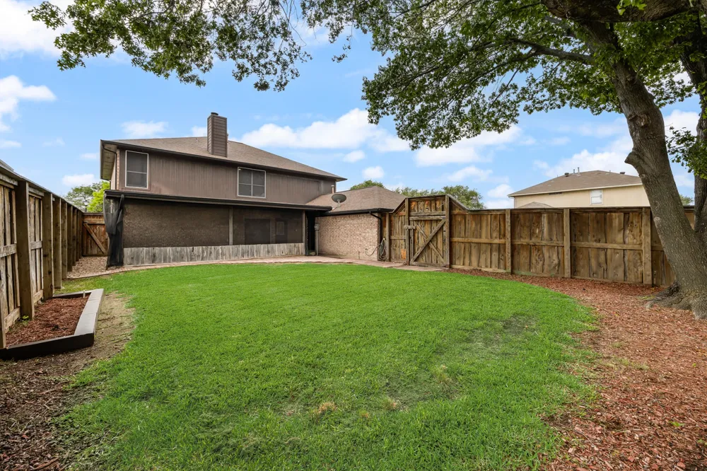 9209 Chimneywood Drive Rowlett, TX 75089