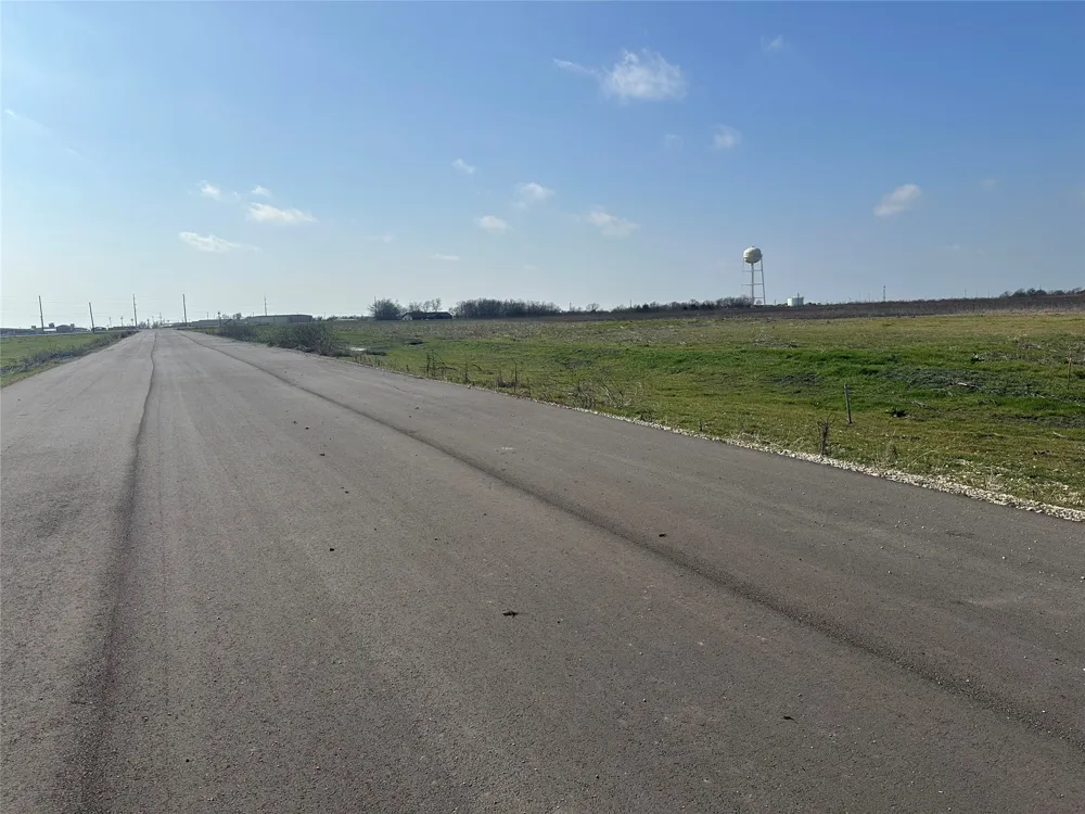 1383 Co Rd 2162 Caddo Mills, TX 75135