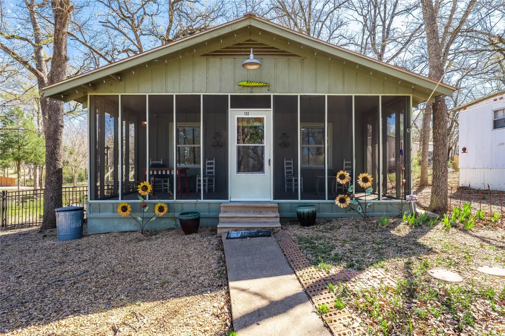 132 Mamie Drive Malakoff, TX 75148