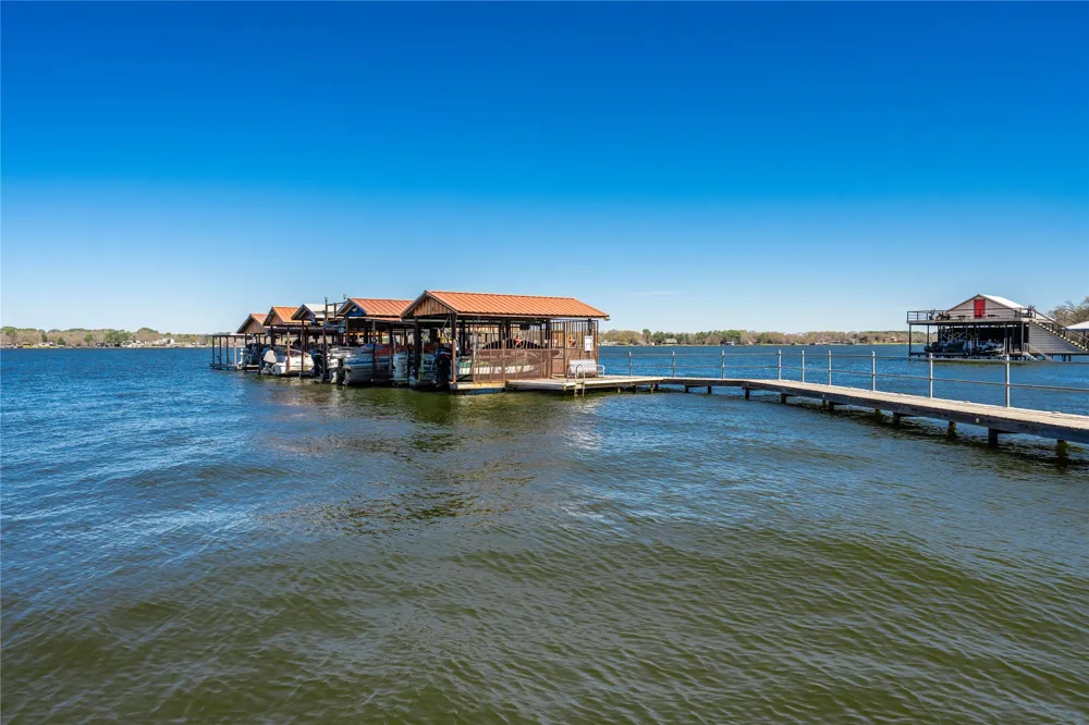 132 Mamie Drive Malakoff, TX 75148