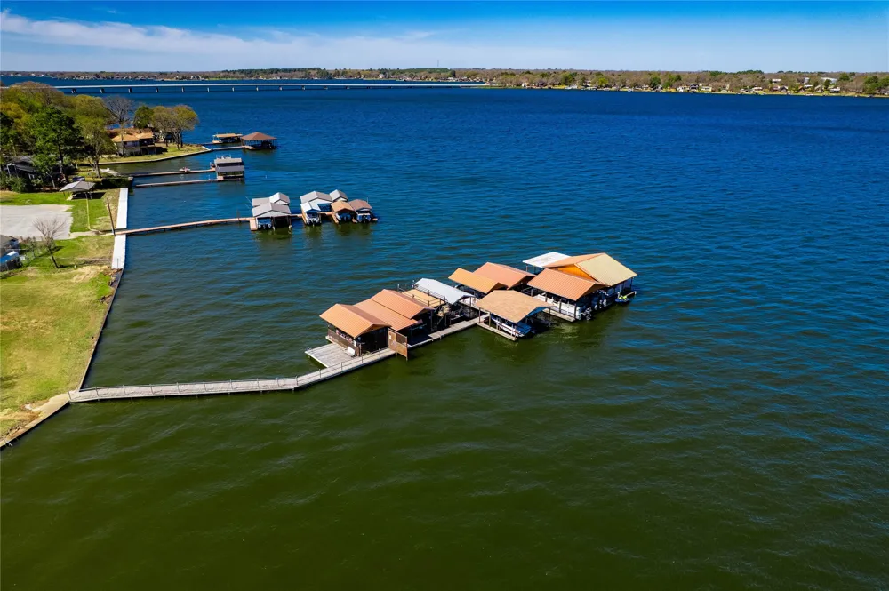 132 Mamie Drive Malakoff, TX 75148