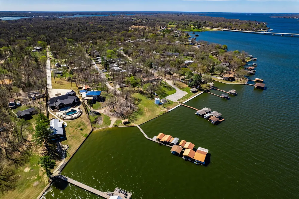 132 Mamie Drive Malakoff, TX 75148